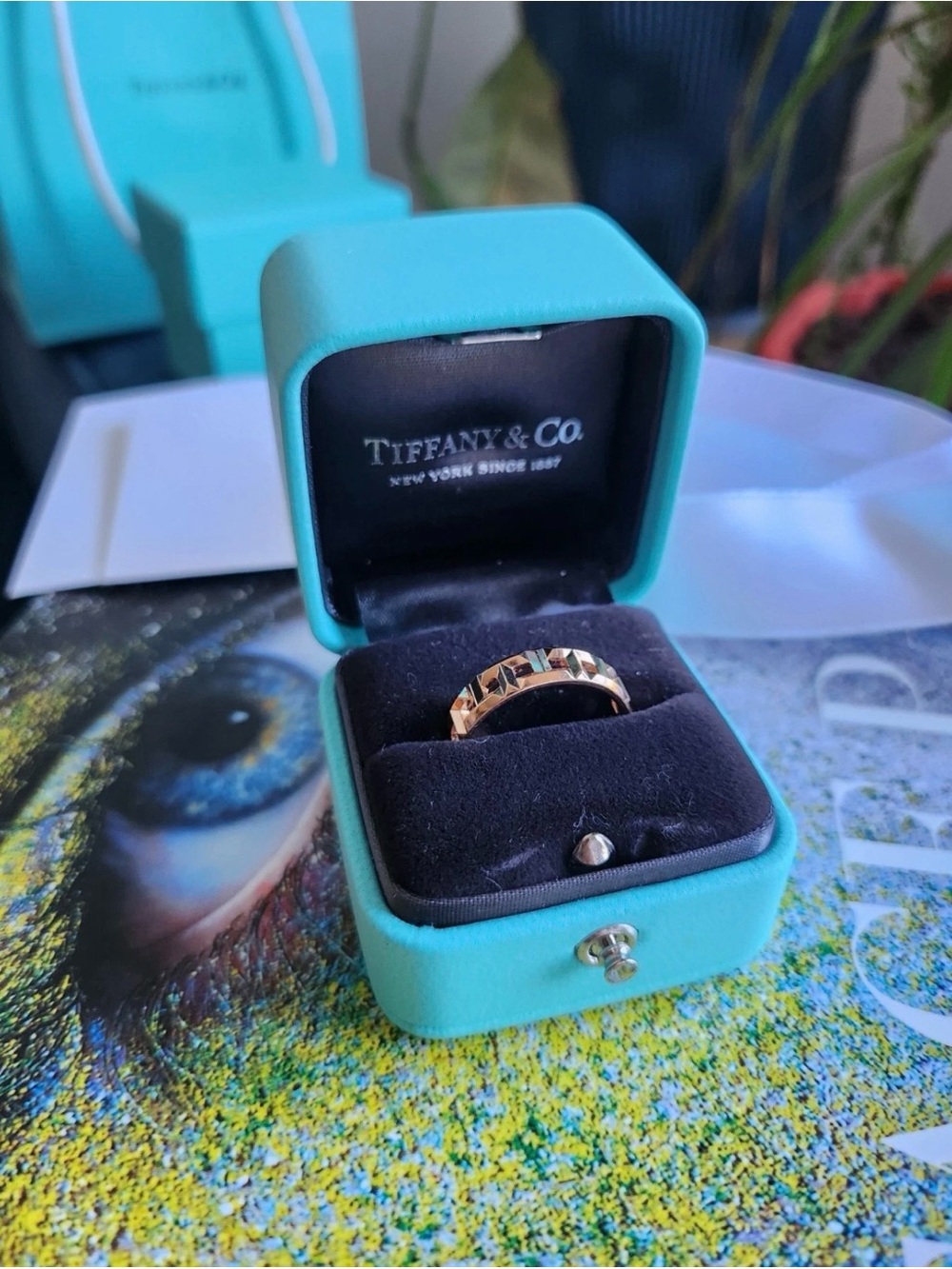 Tiffany & Co. Tiffany T True Wide Ring in 18k Rose Gold - Size 12 - Picture 3 of 8